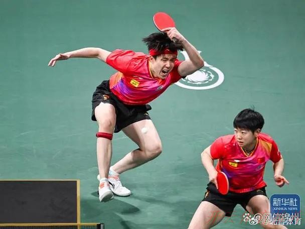 世界杯赛程，开云体育：吴文英带来八字拉带-上肢肩背练习